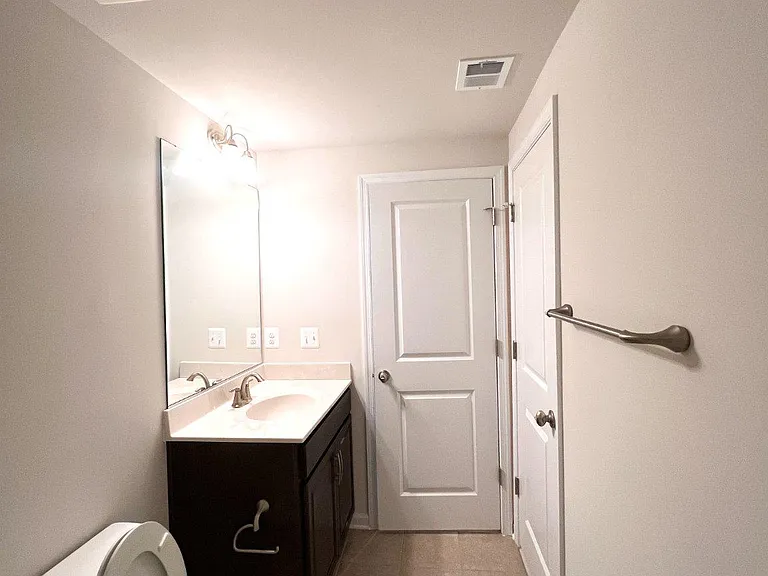 9875 Selkie Ln #BASEMENT — Photo 13
