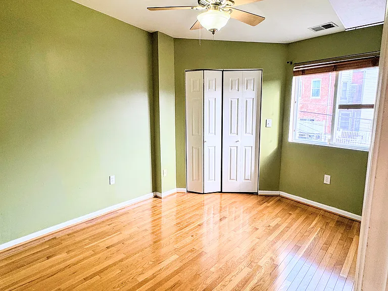69 Florida Ave NW #1 — Photo 11
