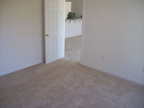 5th image of 1305 N U St