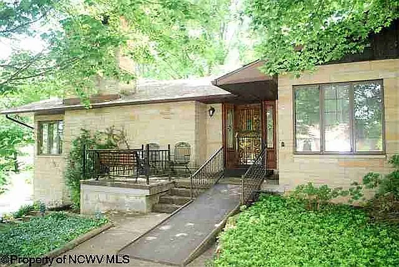 117 McDonald St photo 1
