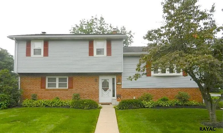 2654 Danielle Dr photo 1