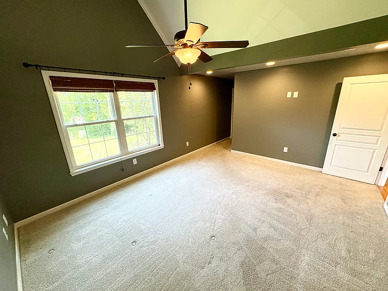 1233 Plymouth Ave — Photo 47