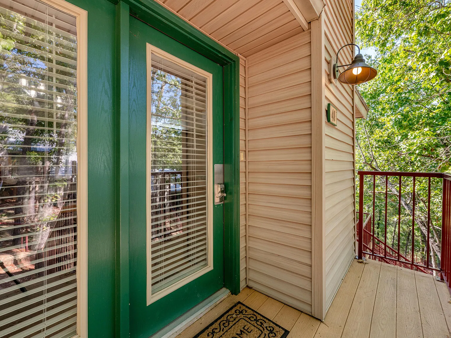 2 bed, 726 sqft, $1,200 — Photo 2