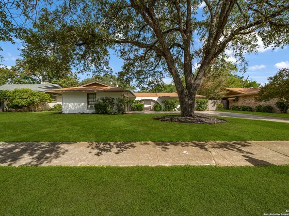 3151 Missile Dr, San Antonio, TX 78217