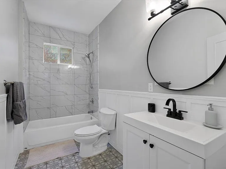 58 Vernon St #1 — Photo 5