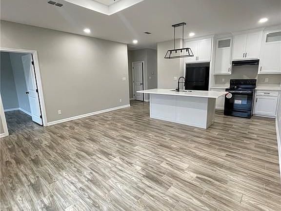 2nd image of 512 San Mateo