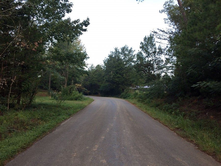 2nd image of 565 County Road 468