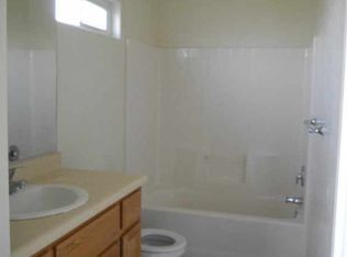 1016 13th St, Wasco, CA 93280