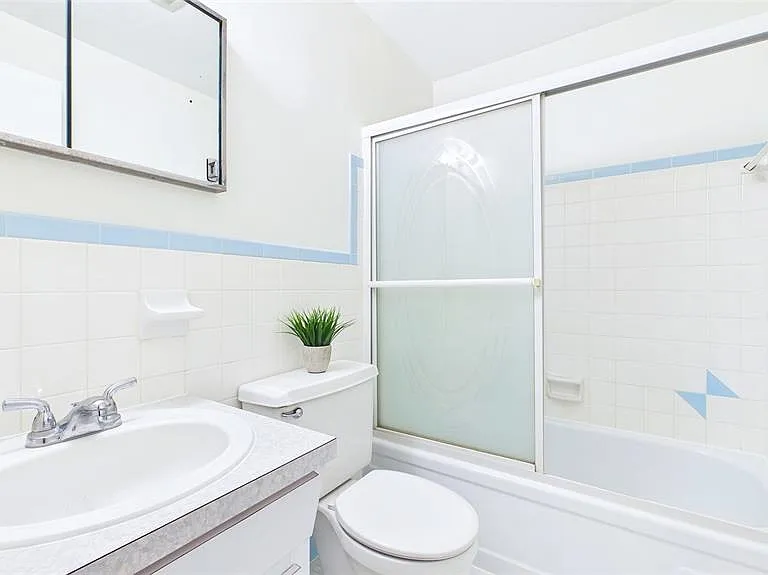 2454 Australia Way E #32 — Photo 48