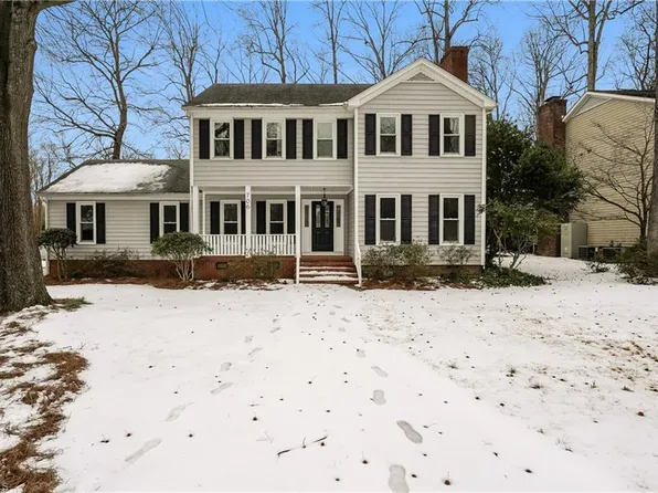 706 Edinburgh Ct, Burlington, NC 27215