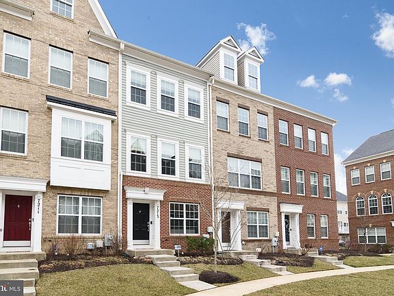 2nd image of 7213 Silver Thorn Way