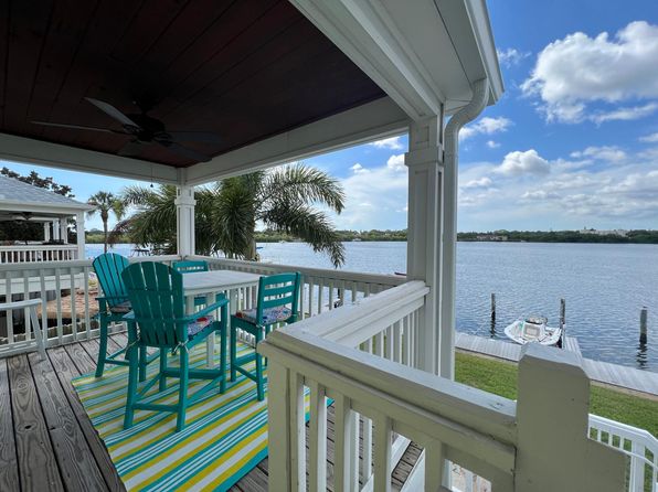 117 Pompano Dr SE APT C