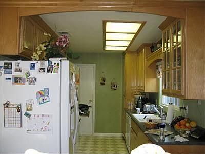 3rd image of 1027 Rogers St