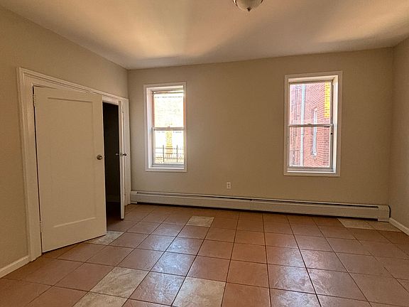 5th image of 316 Mount Prospect Ave #8