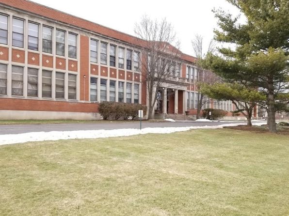 409 La Grange Ave APT 204