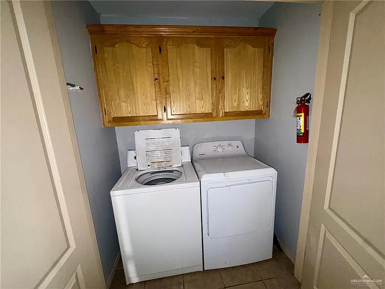 2100 Aruba Dr #1 — Photo 8