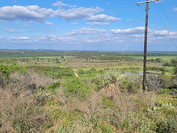 3rd image of 1790 County Road 402
