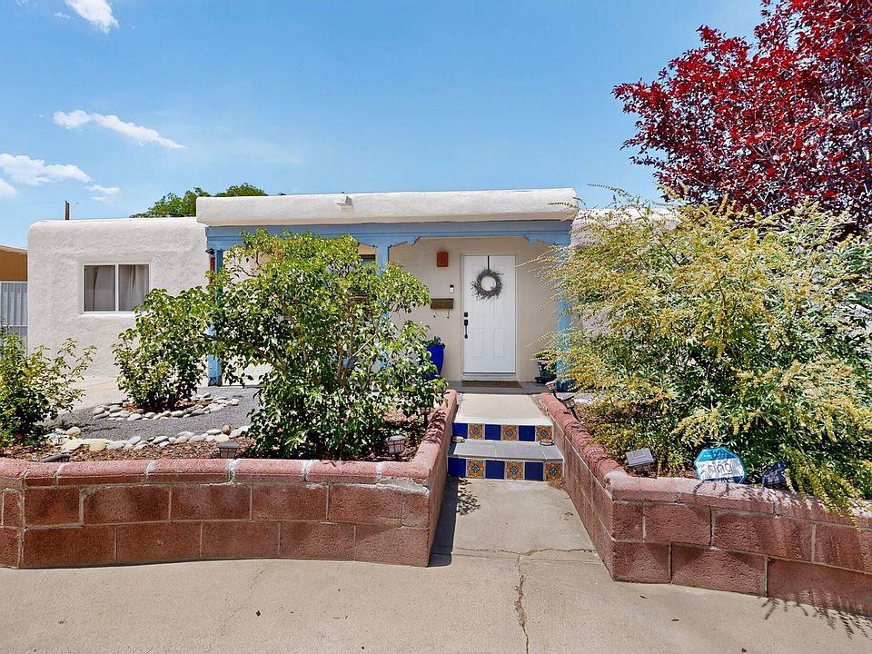 1st image of 3405 Cardenas Dr NE