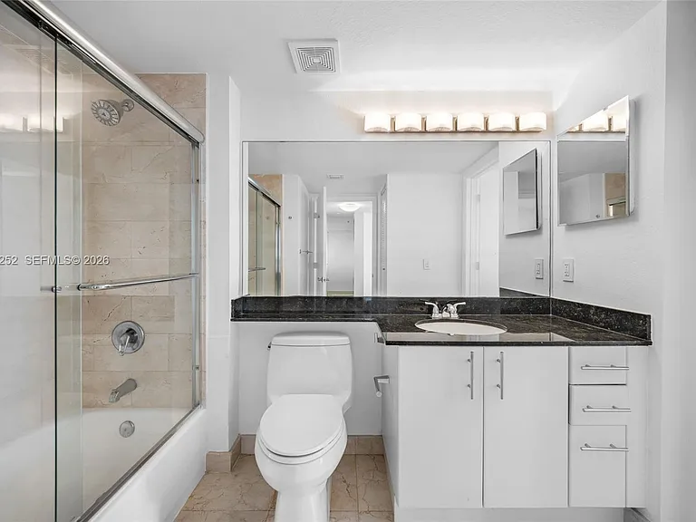 1625 Kennedy Cswy #1004D — Photo 29