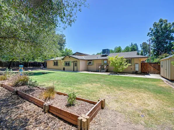 8105 Berg St, Granite Bay, CA 95746