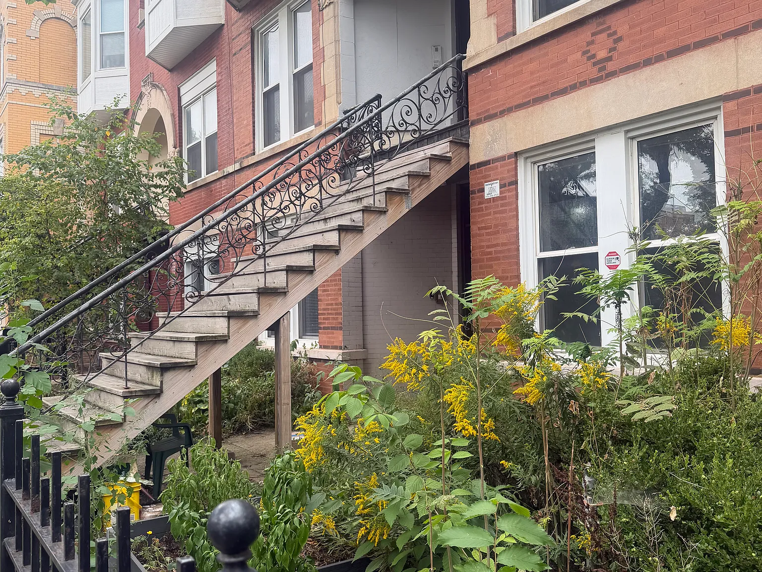 1 bed, 1000 sqft, $1,575 — Photo 3