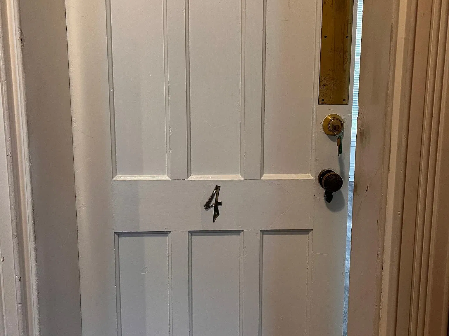 28 Clinton Ave — Photo 2