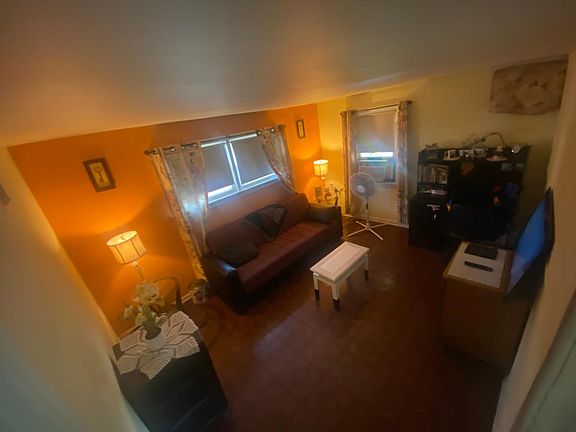 3rd image of 14624 Harrison Ave #1