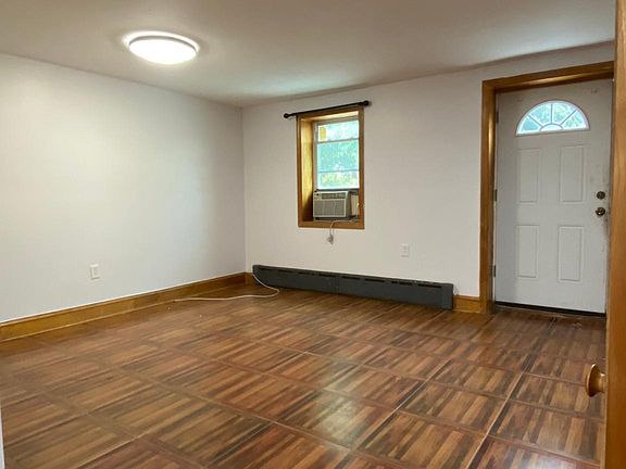 2nd image of 963 Cleveland St #1