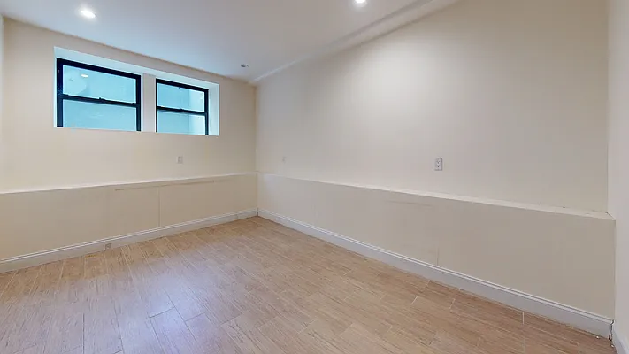 Rented by Bond New York | media 9