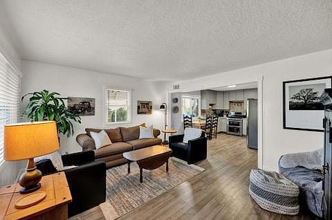 1st image of 370 E Lambourne Ave