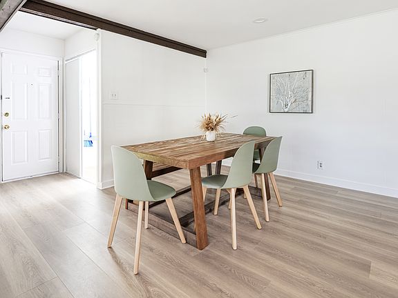 4th image of 3037 Dogwood Dr