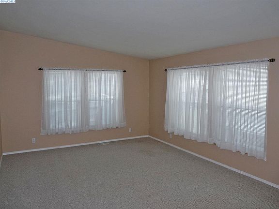 3rd image of 653 Lonetree Ln