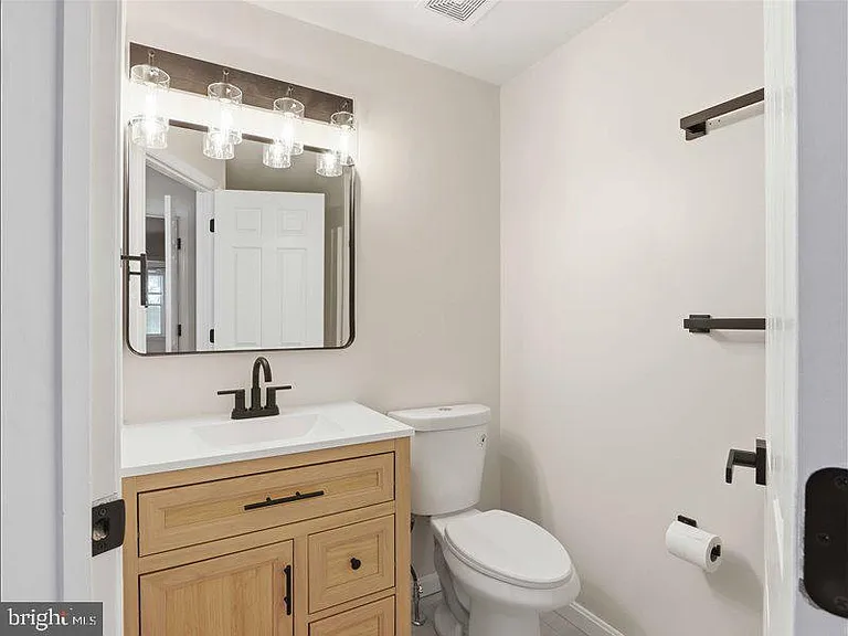 8026 Waterview Ct — Photo 33
