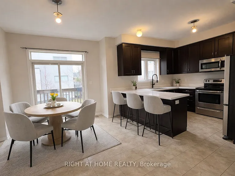 3049 Janice Dr — Photo 4