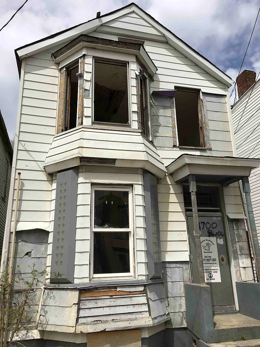 449 S 17th St photo 1