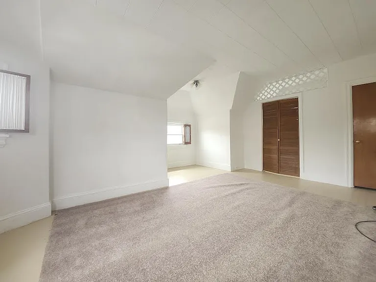 1640 Walnut Ave — Photo 3