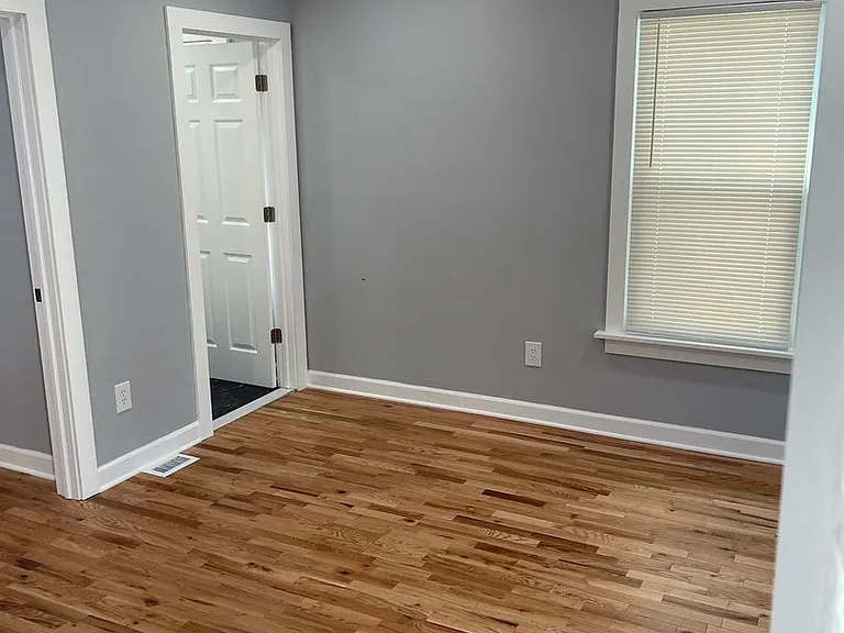 402 Poplar — Photo 28