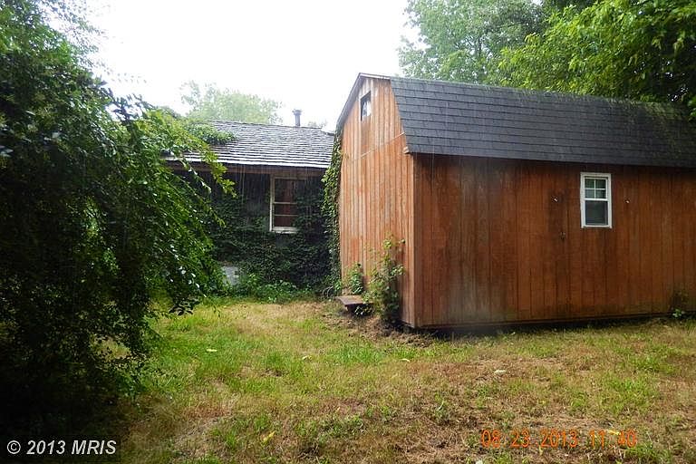 2nd image of 3912 Elmwood Dr