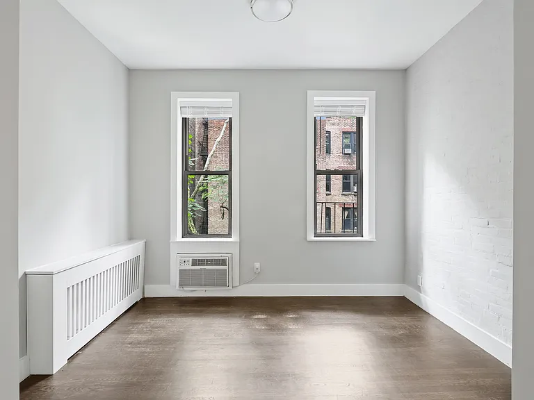 306 E 89th St #D — Photo 3