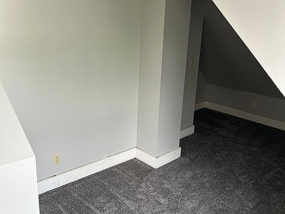 4th image of 1422 Central Ave #2A