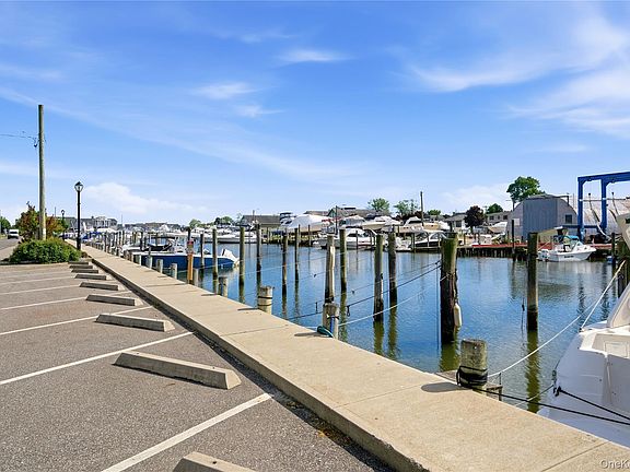 4th image of 107 E Shore Road