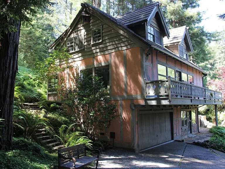 7 Tartan Rd — Photo 1