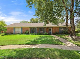104 Linden Pl, Clinton, MS 39056