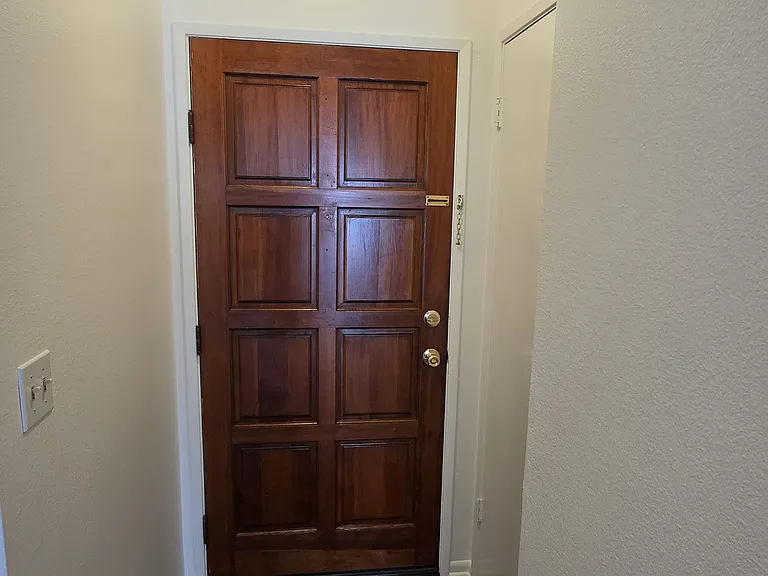 533 E Verdugo Ave — Photo 30