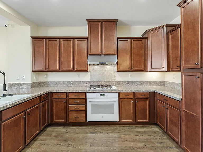 8011 City View Pl — Photo 15