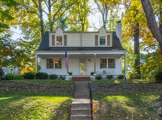 5920 Conway Rd, Bethesda, MD 20817