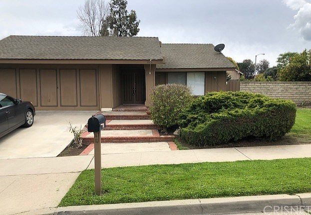 1st image of 3806 Lesser Dr