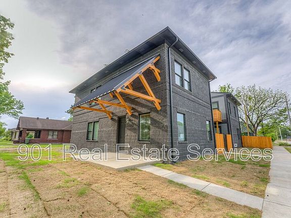 3rd image of 1010 N Pkwy #101