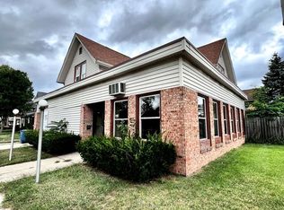 402 W Mishawaka Ave #B, Mishawaka, IN 46545