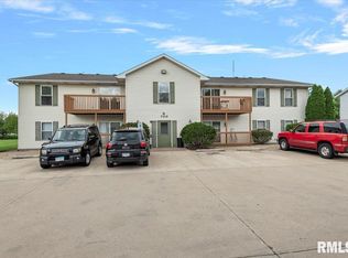 700 Kirkwood Dr, Springfield, IL 62712